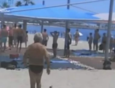 Αλλοδαποί μικροπωλητές μετέτρεψαν σε ρινγκ παραλία του Παλαιού Φαλήρου (βίντεο)